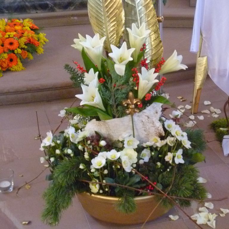 Bild von Blumenschmuck bei der Beerdigung.